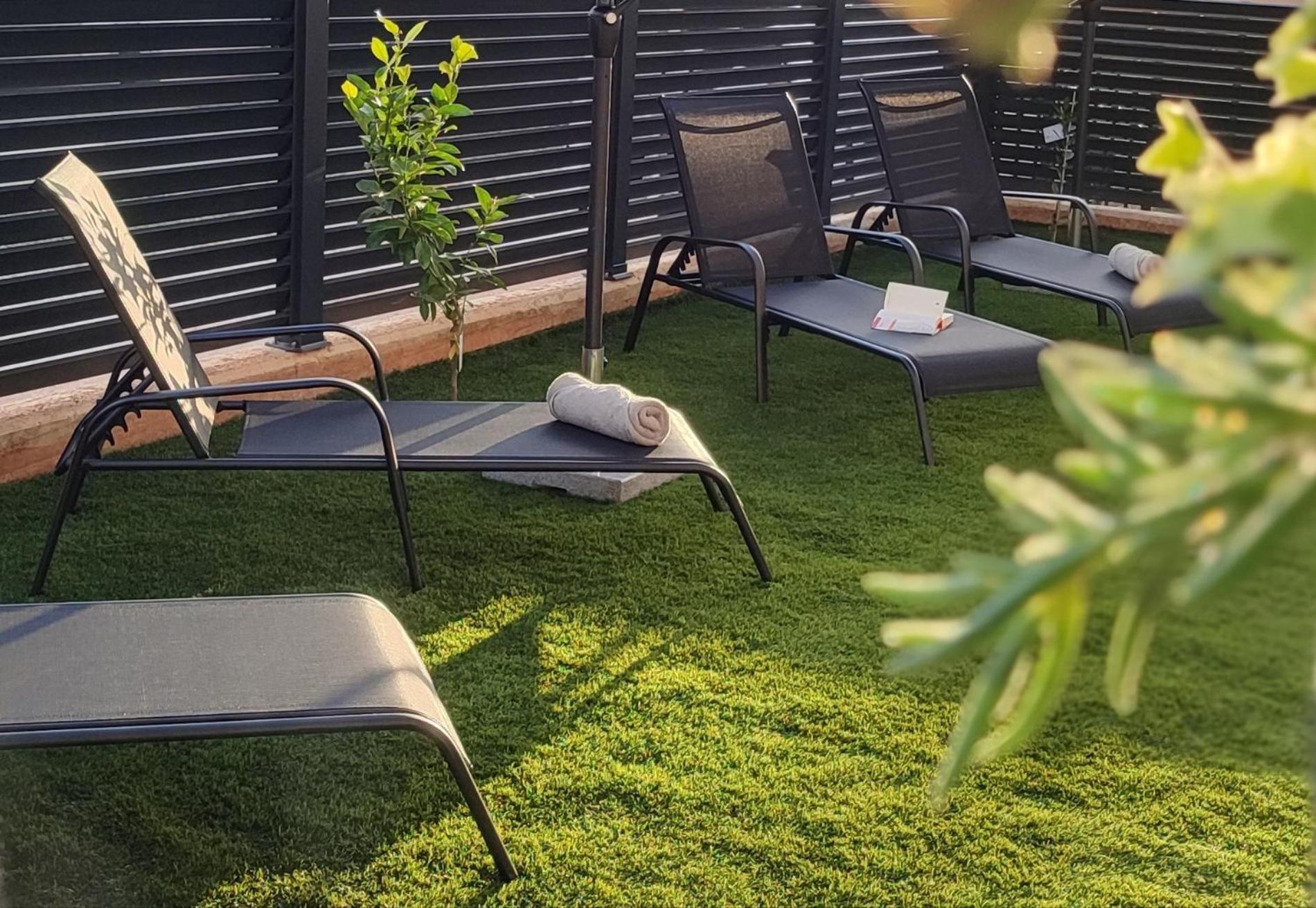 Sunny Oasis Apartment - High Ground Floor With Sunny Terrace & Private Garden!! Medulin Exterior foto