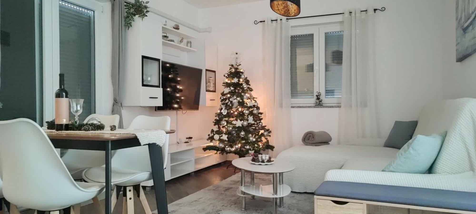 Sunny Oasis Apartment - High Ground Floor With Sunny Terrace & Private Garden!! Medulin Exterior foto